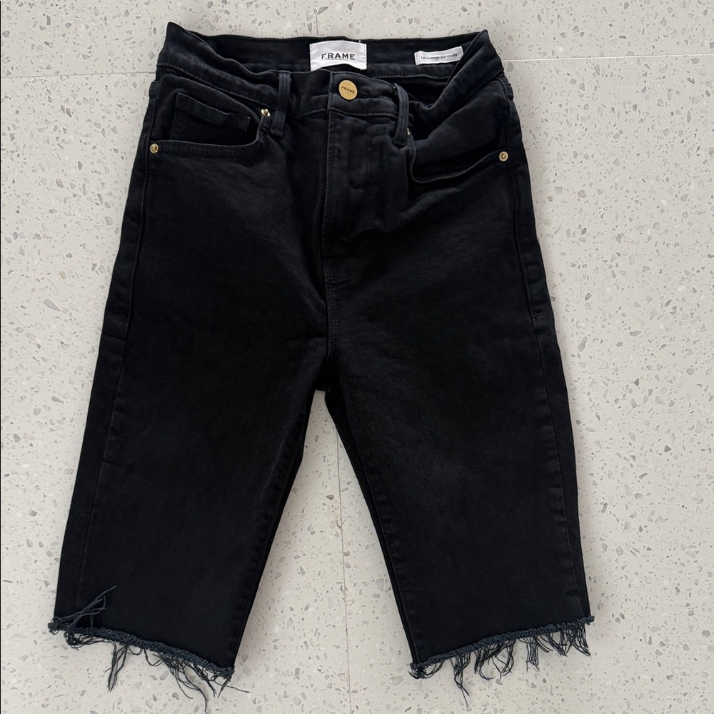GREAT CONDITION Frame Denim Le Vintage Bermuda in Black Size 23
